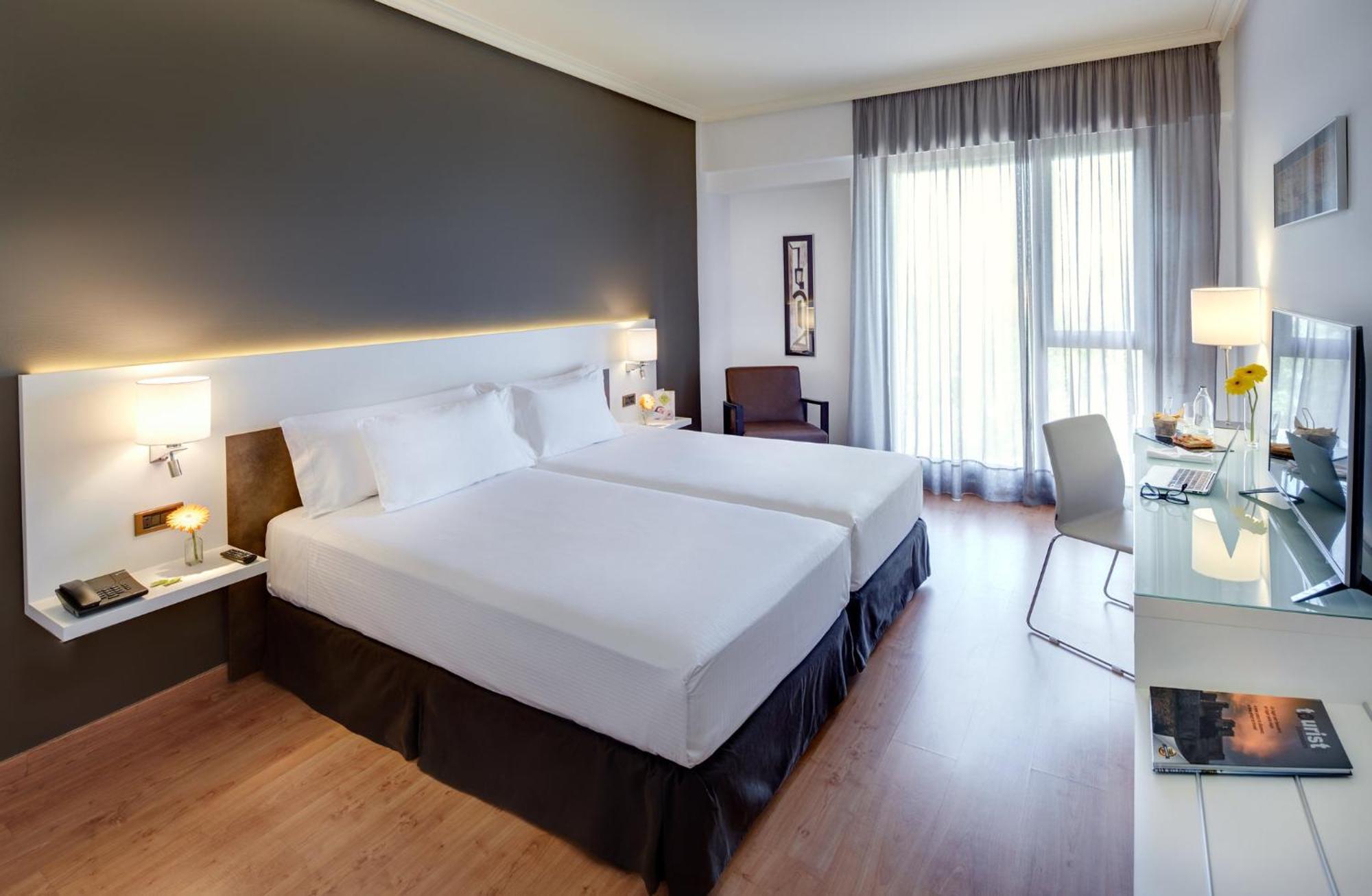 Sercotel Gran Hotel Zurbaran Бадахос Экстерьер фото