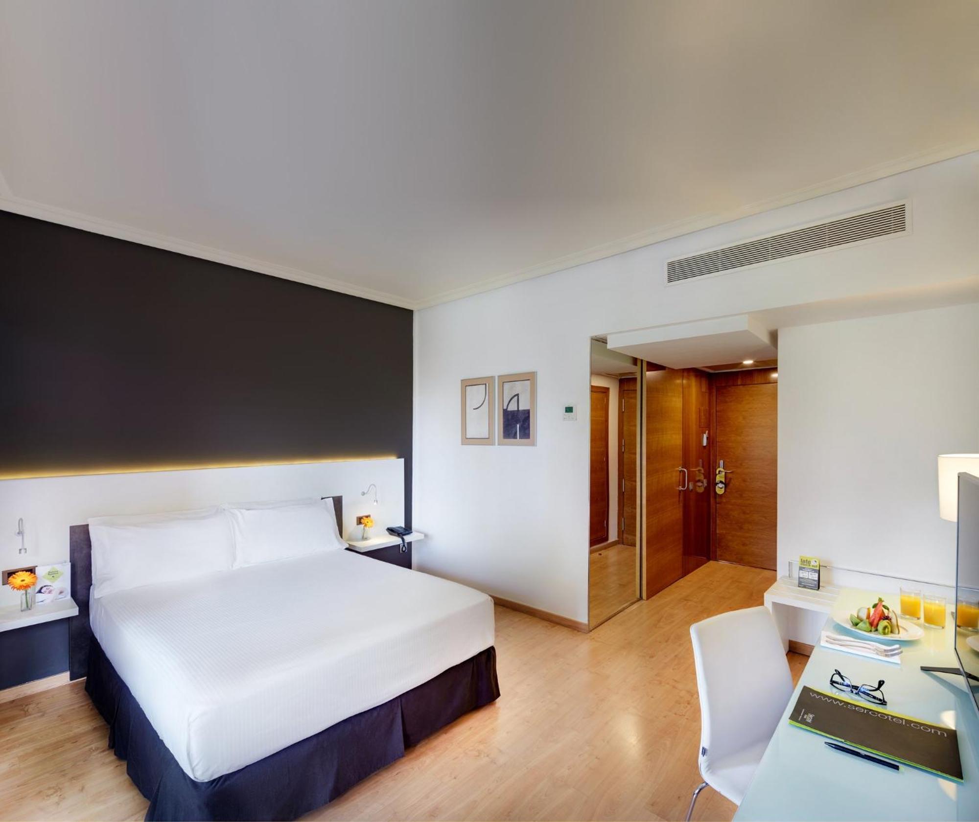 Sercotel Gran Hotel Zurbaran Бадахос Экстерьер фото